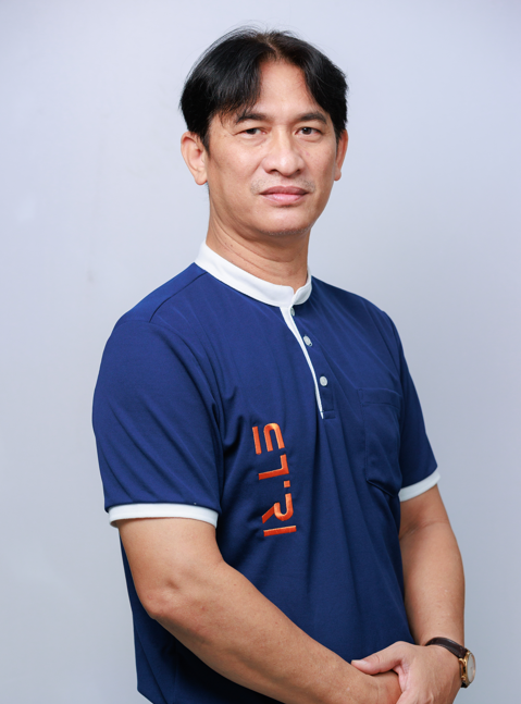 อดุลย์  ถีติปริวัตร